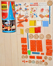 TinkerToys Toy Maker Wood Plastic Buildin Pieces 1977 Original Construct Set Kid
