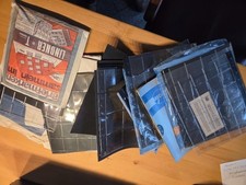 Énorme lot de feuilles de collection de pièces neuves de différentes tailles/...