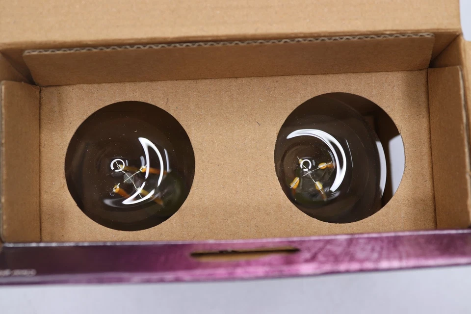 (2-Pk) Bombilla Philips LED Vintage Sin Parpadeo ST19 8W Transparente Suave Blanco 2700K Foto 3 de 4