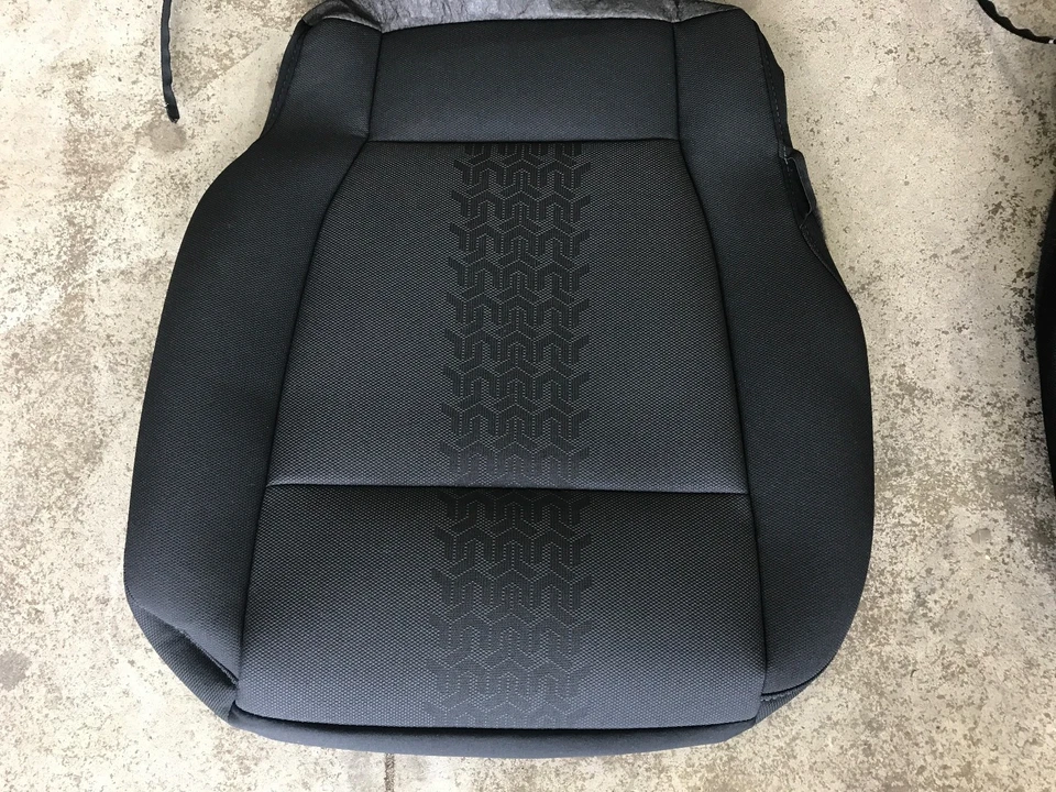 2019 FORD F150 SUPER CREW FACTORY OEM ORIGINAL CLOTH SEAT COVERS EBONY BLACK - Image 3 of 4