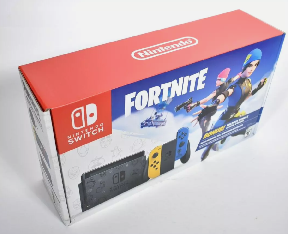 Nintendo Switch Fortnite Wildcat Console Bundle NEW - WITH CODE V