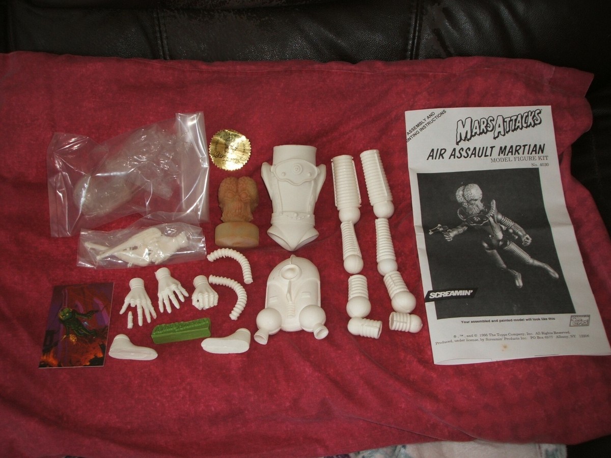 DVD ２本セット SCREAMIN MARS ATTACKS AIR ASSAULT MARTIAN MODEL KIT UNMADE IN HIGH