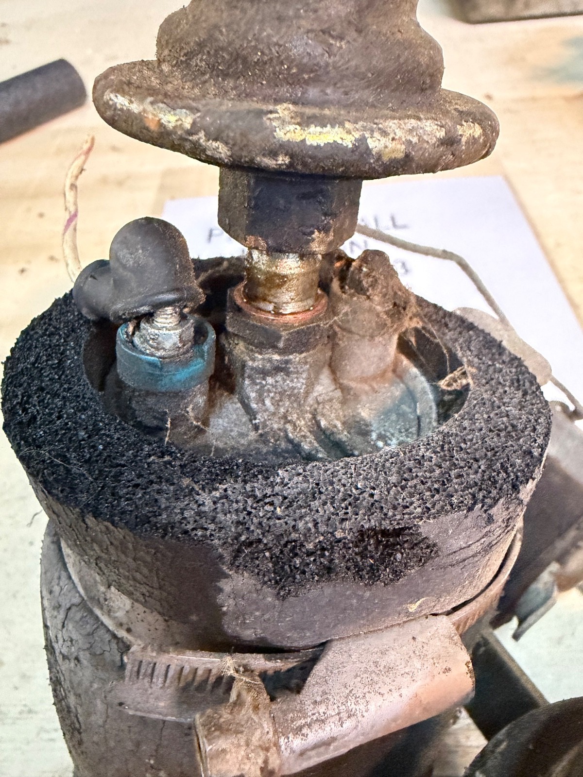 ROLLS ROYCE SPIRIT SPUR BENTLEY PUMP & FILTER. WE HAVE A HUGE PARTS INVENTORY
