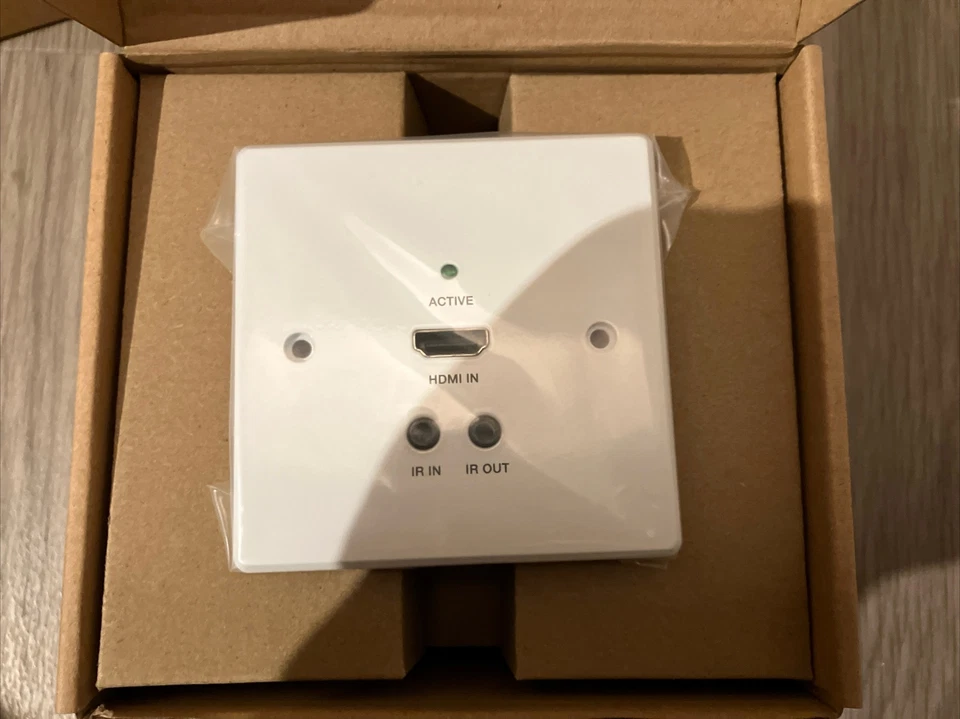 Lindy 150m Cat.6 HDMI 4K60, IR, RS-232 & Audio HDBaseT KVM Extender, Receiver - Image 4 of 4