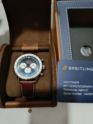 Breitling Navitimer B01 Chronograph 46  m. Box u. Papieren