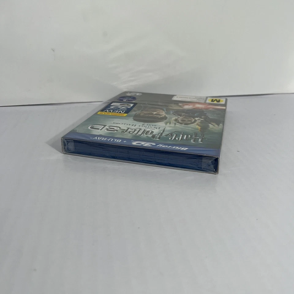 Harry Potter And The Deathly Hallows Part 2 Blu-ray - 3D + 2D - R4 - VGC - Image 4 of 4