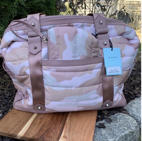 EVERYTHING DUFFLE BAG CAMO PRINT 