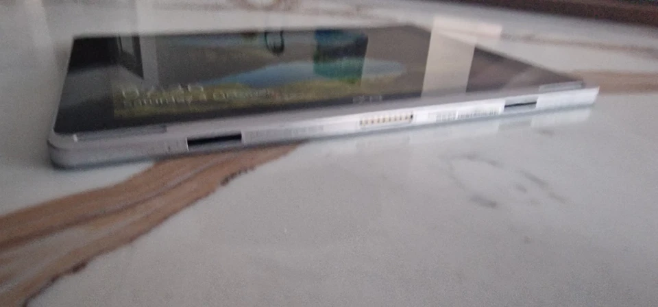 Acer Aspire Switch 10 SW5-012 10.1" Intel Atom 2 GB RAM 2 in 1 Laptop Tablet - Image 4 of 4