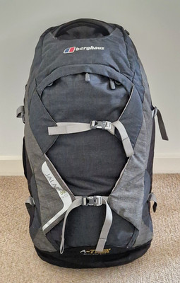 Berghaus Jalan 60 + 15 Reiserucksack Tasche Wandern Reisen