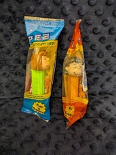 Vintage 2000 Lot of 2 PEANUTS Pez Dispensers ~ Lucy & Peppermint Patty NIB