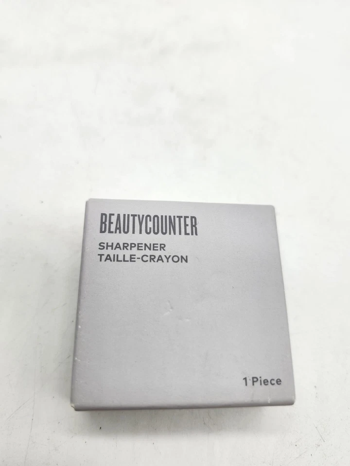 Sacapuntas de metal lápiz labial Beautycounter Foto 3 de 4