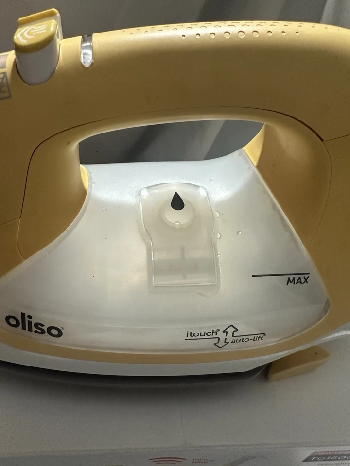 Tested Oliso TG1600 Pro Plus 1800W Auto Lift SmartIron Yellow Touch Activated M4 - Image 4 of 4