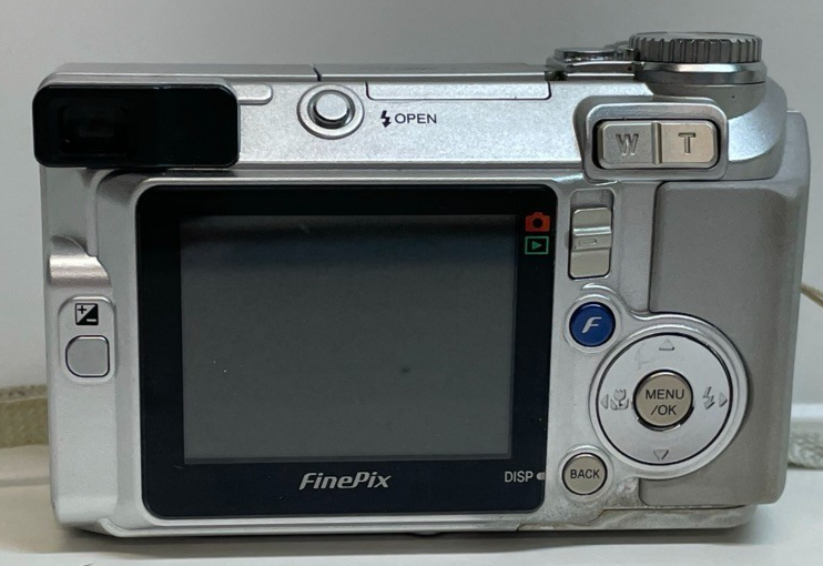 Fujifilm Finepix E Series E510 5.2MP Digital Camera - Silver for