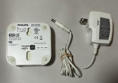 Philips Hue Bridge 2nd Generation 2.1 3241312018A Lighting w/ AC Adapter - White
