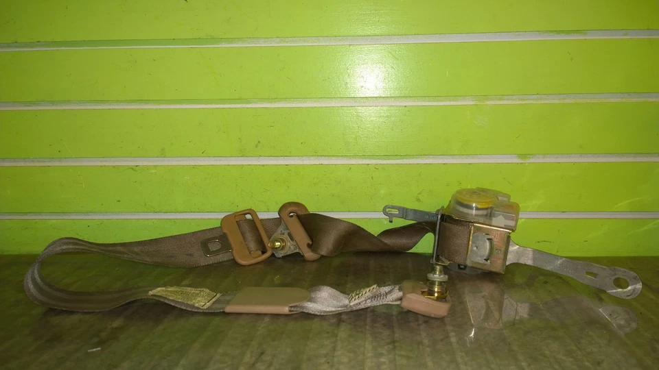 95 96 97 TOYOTA AVALON XLS 3,0 L EN RETRACTOR CINTURÓN DE SEGURIDAD DELANTERO DERECHO OEM 1472-10 Foto 2 de 2