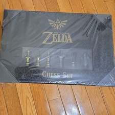 The Legend of Zelda Chess Collectors Edition Game New Old Stock FREE SHIPPING