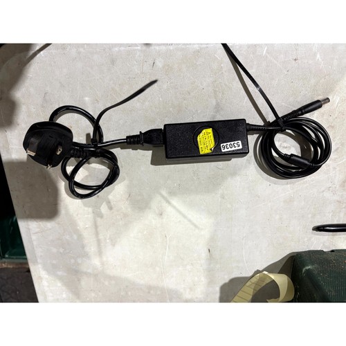 Dell DA65NS4-00 AC/DC Netzteil schwarz 19,5 Volt 3,34A für Inspiron Laptops