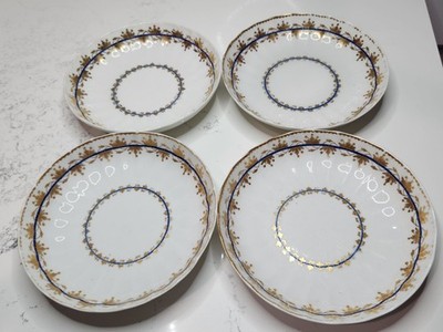 Set Of 4 Crown Derby 18th Century Fluted Gold and Blue Bowls Saucers Puce Mark