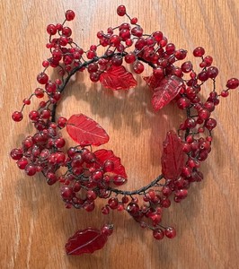 Pottery Barn Pepperberry Glass Bead 4" Wreath Leaves Candleholder Cranberry Red