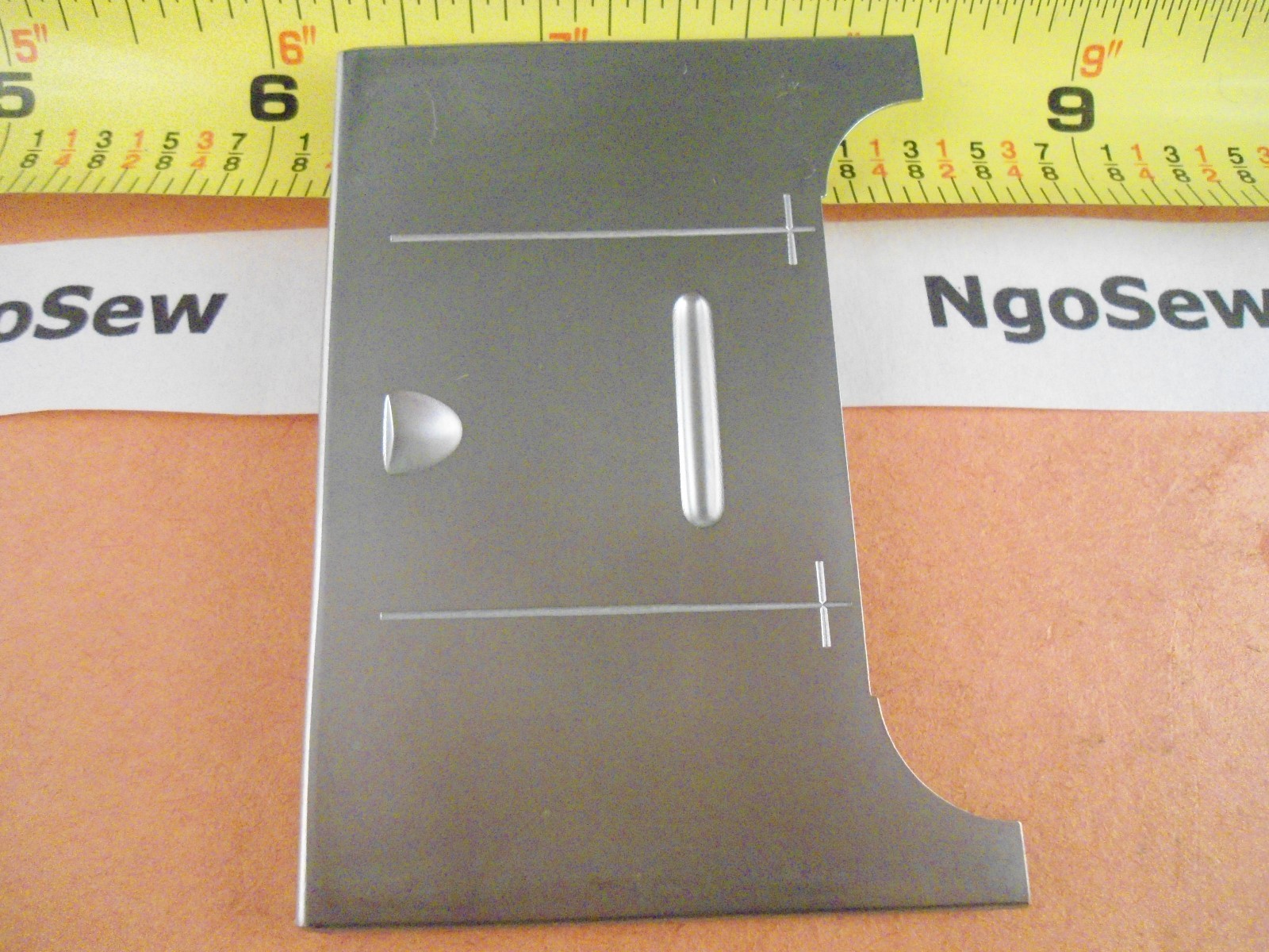 BED SLIDE PLATE #314666 SINGER 4552,4562,4572,4610,5910,5932,6233,7004,7028,9005