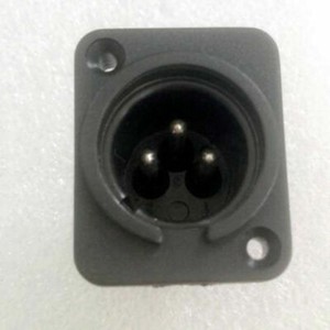 speaker box with microphone