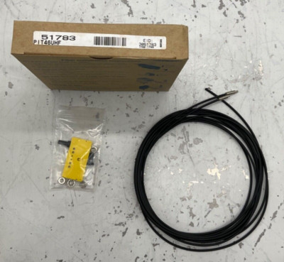 NEW BANNER PIT46UHF FIBER OPTICS GLASS FIBER DIFFUSE 3M THREAD