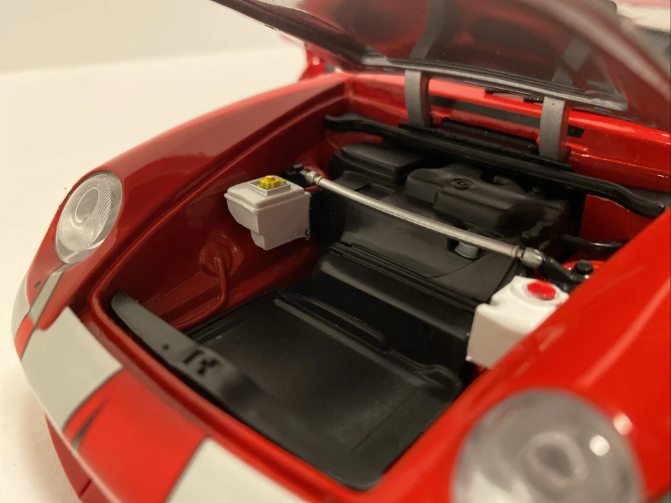 UT 39631 Porsche 911 GT2 Show Car 1:18 rojo con gráficos edición limitada EX LEER Foto 4 de 4