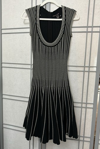 Victoria Secret Black & White Dress Sleeveless Sweater Dress Slimming Small - Picture 4 of 8