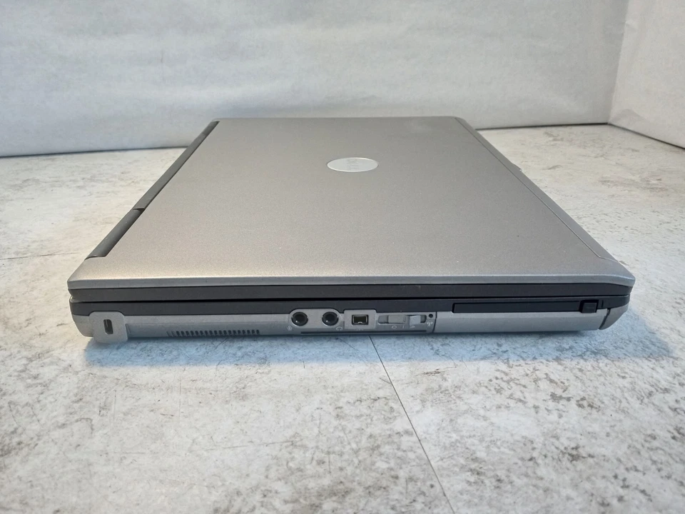 Dell D620 Laptop / 1.66ghz / 2gb / Windows XP / WIFI / DVD / very fast! RS232 ! - Image 4 of 4