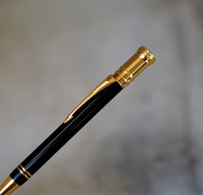 MAGNIFIQUE STYLO BILLE PARKER DUOFOLD EN RESINE NOIRE & PL. OR 18 CARATS