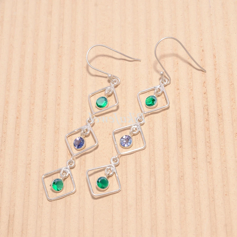 Pendiente de plata de ley 925 con piedras preciosas de corte de diopsido y amatista de cromo para mujer Foto 2 de 4