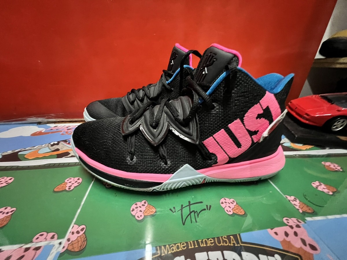 kyrie 5 black pink