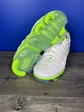 Nike Air VaporMax Plus Tennis Ball White/Electric Green DJ5975-100 Size 11