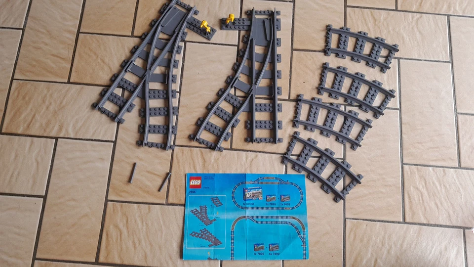 LEGO City 7895 Switching Tracks for RC Trains, photo 1 sur 4