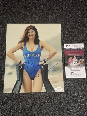 ALEXANDRA DADDARIO Signed 8x10 Photo Autographed ACTRESS MOVIES SHOWS JSA COA