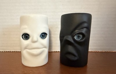 Kikkerland Max And Moritz Anthropomorphic Blinking Plastic Salt & Pepper Shakers