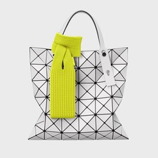 iPhone Pocket by ISSEY MIYAKE - Short Lime