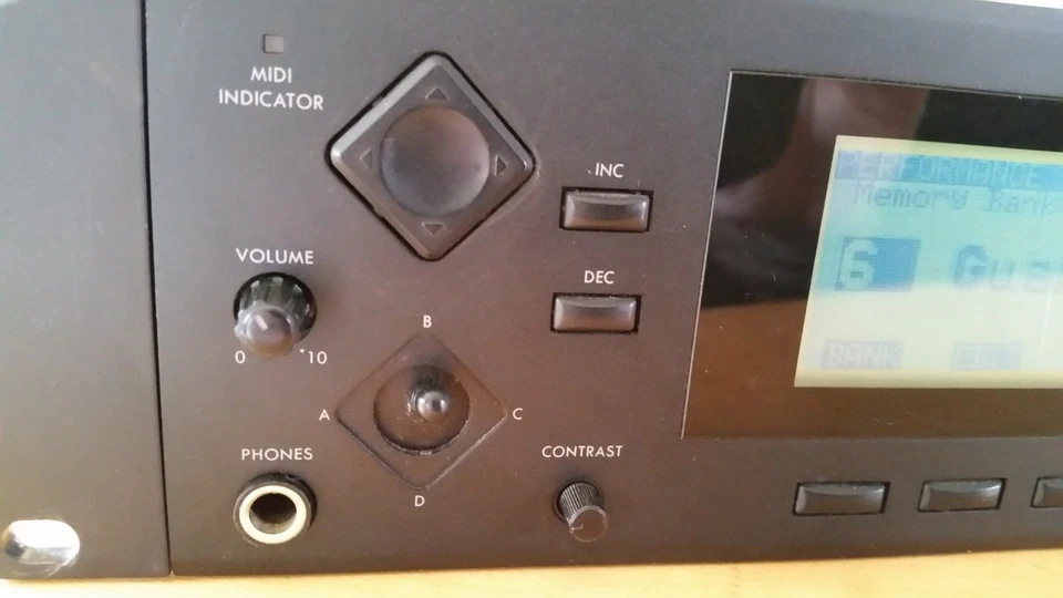 Korg Wavestation A/D WS-AD Rack Synthesizer Modul + Memory-Card GUT funktioniert - Bild 2 von 4