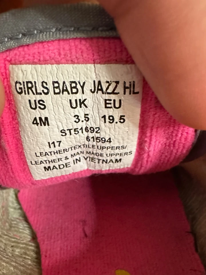 Zapatilla Saucony Niñas Bebé Jazz, Gris/Rosa, Talla 4M Foto 4 de 4