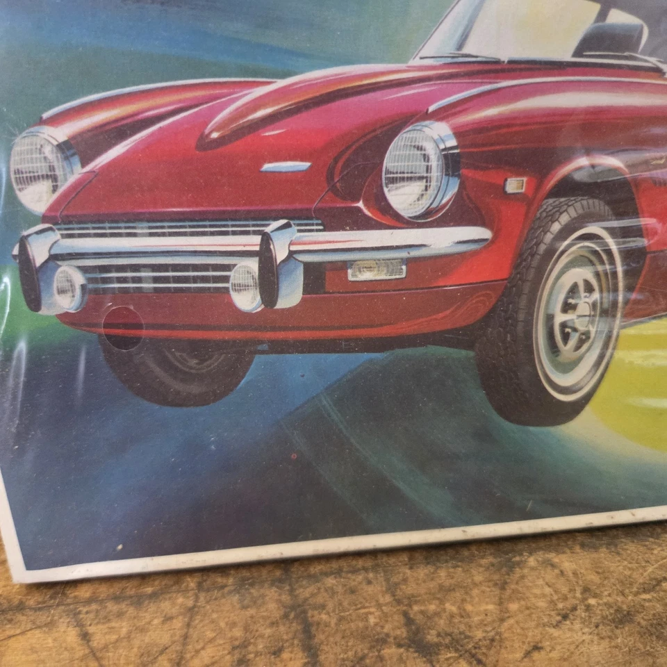 Vintage 1969 Triumph GT6+ Coupe Pyro Plastics 1:25 Model Kit C503-200 Sealed - Image 2 of 4