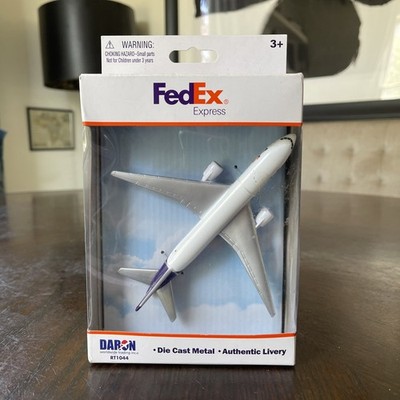DARON #RT1044: FedEx Express Boeing Die Cast Metal | New In Box | Free Shipping!