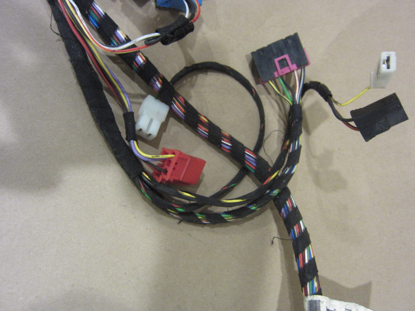 Ferrari 355 - Tunnel Console Connection Cables (Used) - P/N 159652