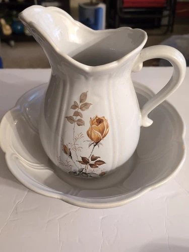 MCCOY PITCHER BOWL 7529