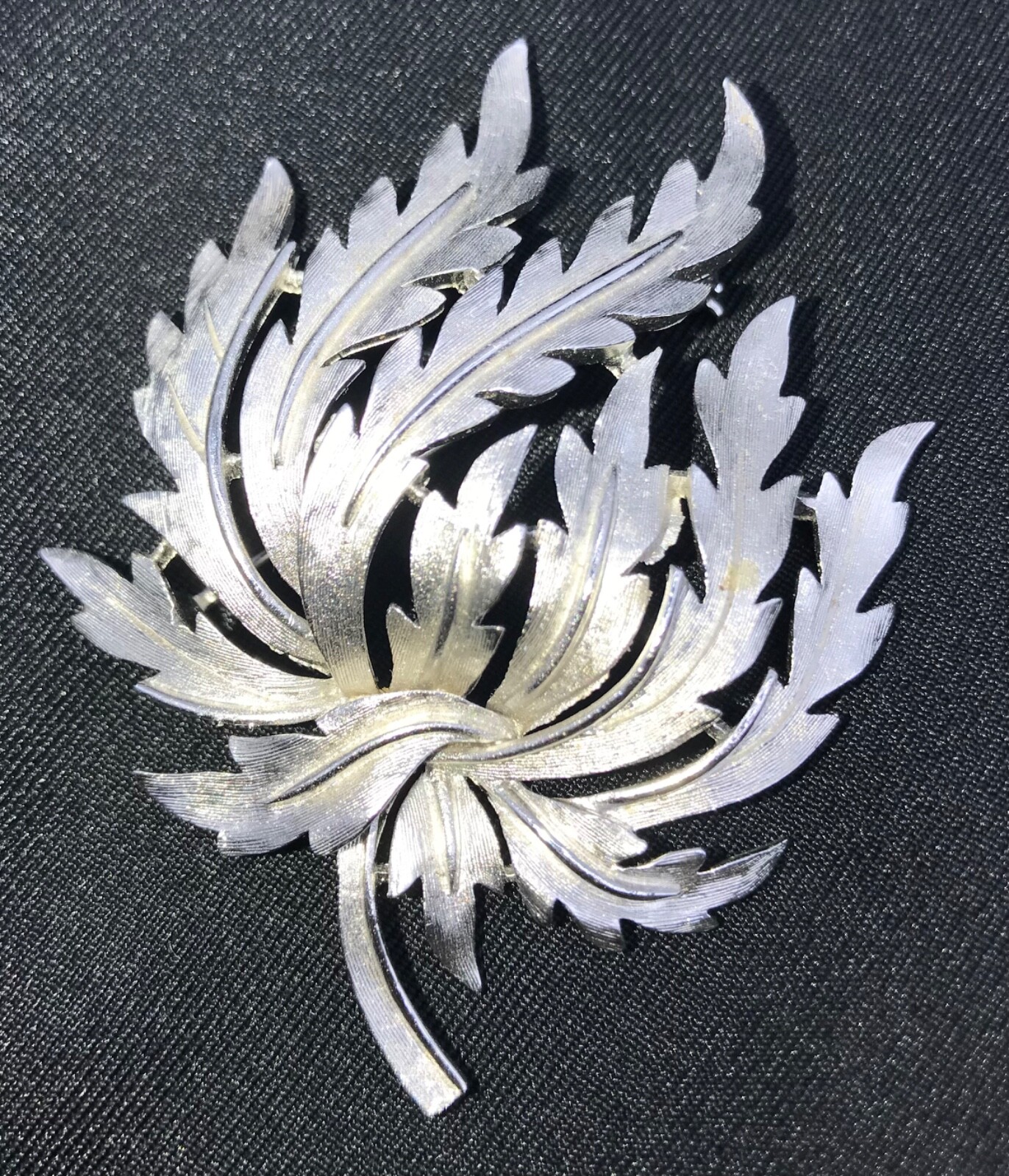 Trifari Silver Tone Brooch Leaf Pattern 1970s - image 2
