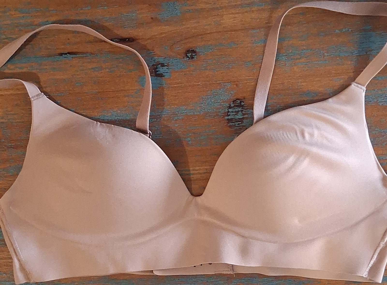 Beige Wireless Molded T-Shirt Bra Adjustable Straps Back Closure