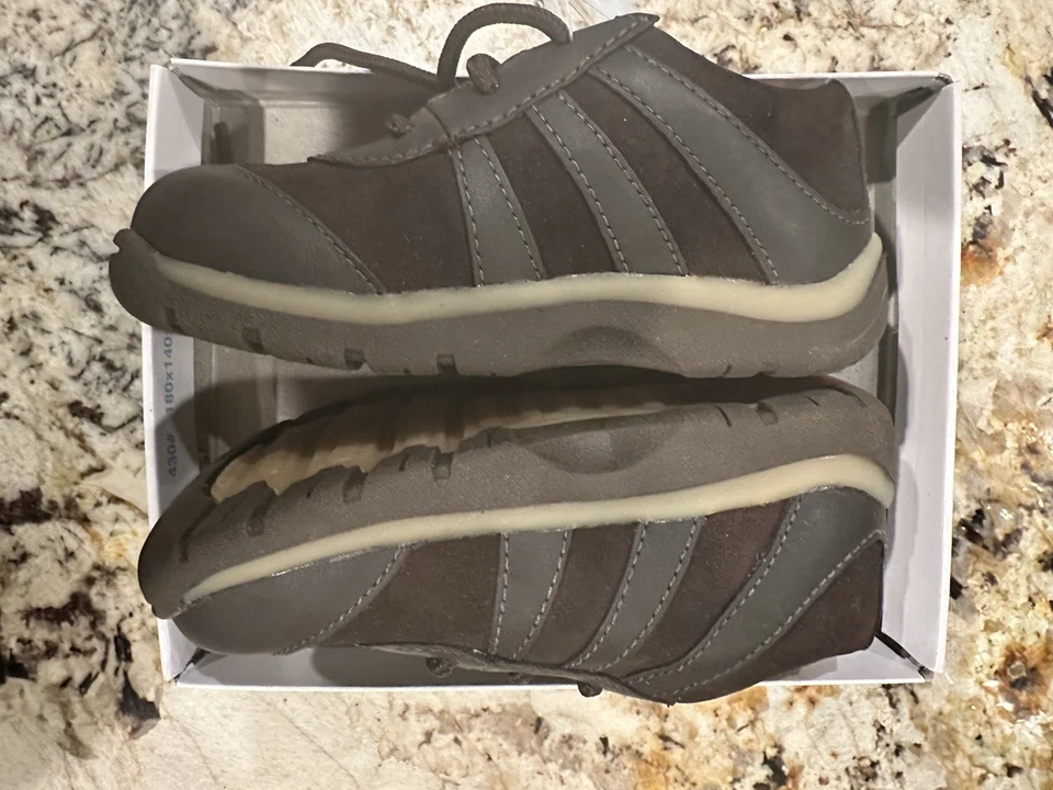 Sapatos de bebê Stride Rite Bacon Dk couro marrom novo na caixa 7 1/2 XW novo na caixa - Imagem 3 de 4