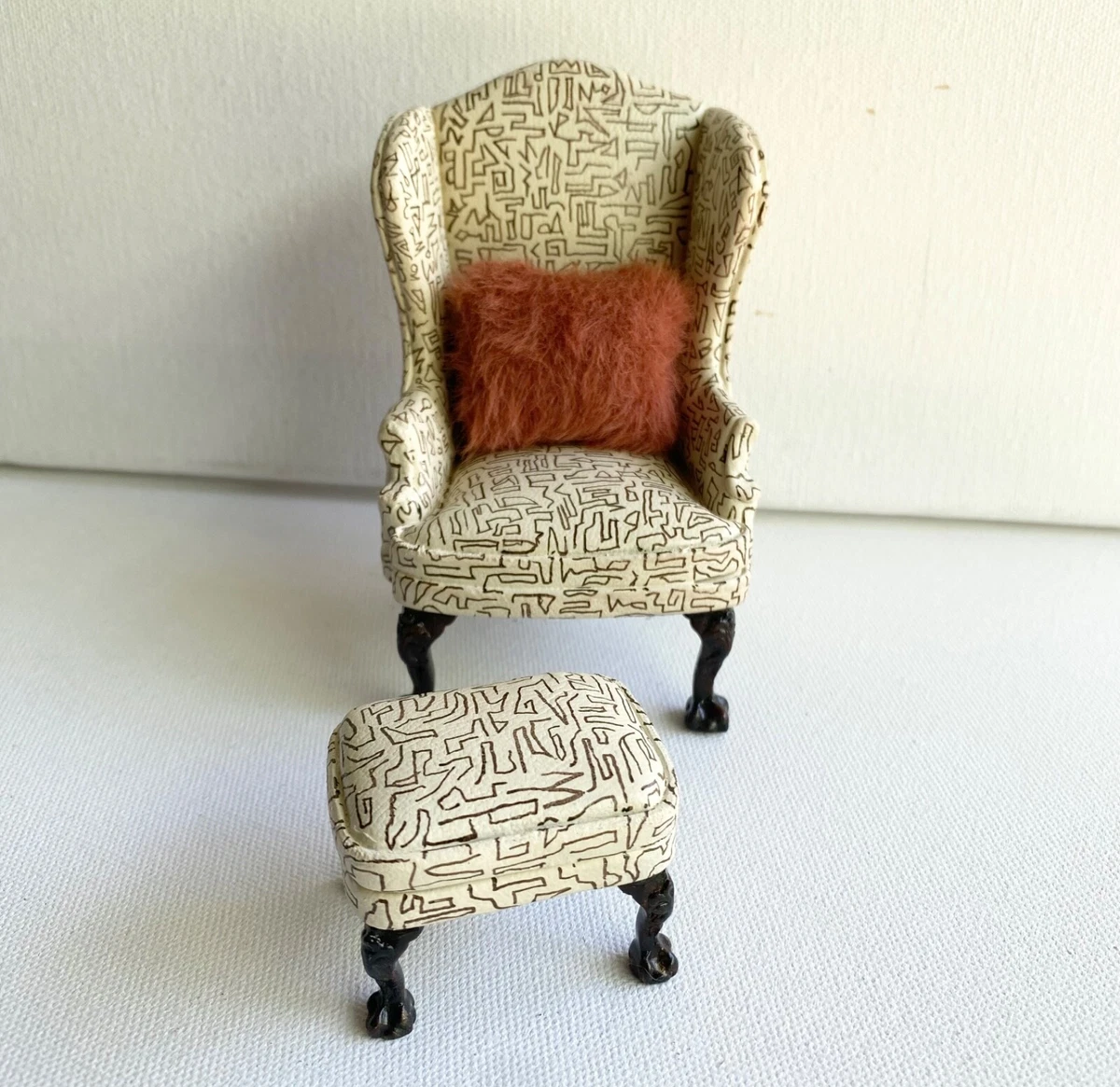 Miniature chair and ottoman 2025