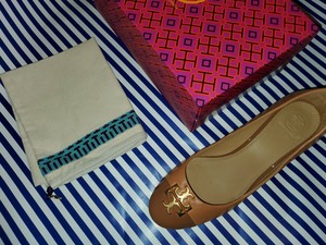 everly cap toe pump tory burch