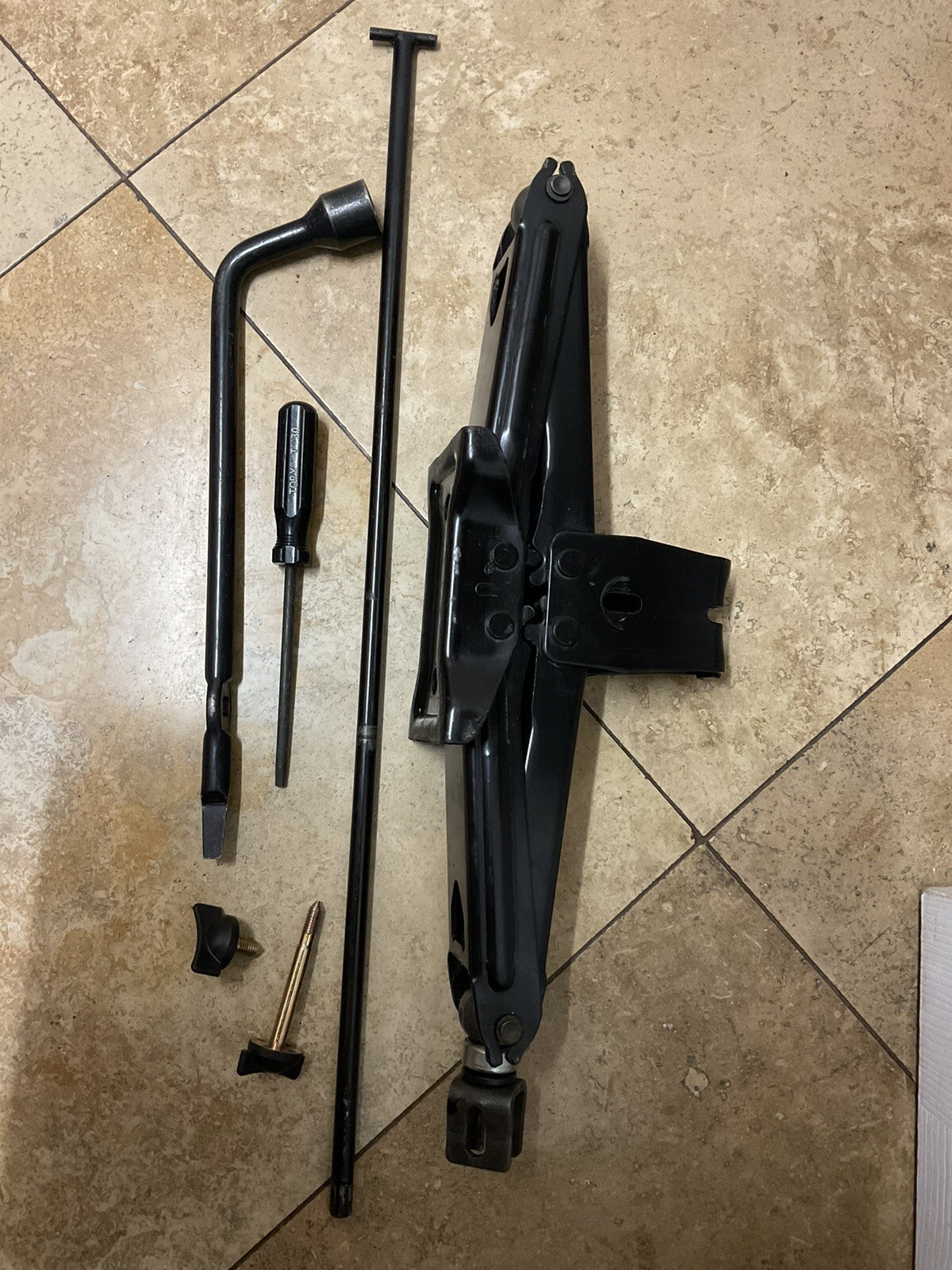 20002004 Nissan Xterra Tire Scissor Jack with tool OEM eBay