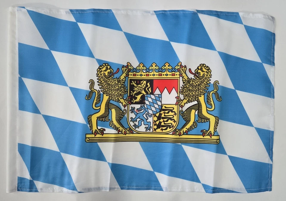 Fahne Flagge Freistaat Bayern 30x45  cm mit Hohlsaum  Oktoberfest Deko NEU - Bild 1 von 1